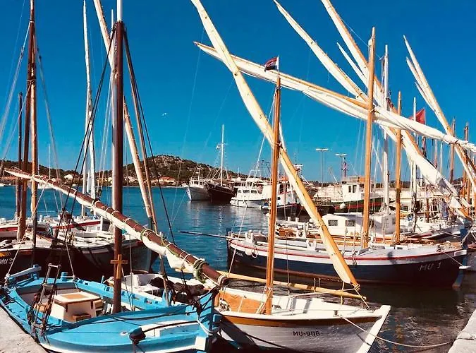 Davorka Bijelic 招待所 穆泰尔岛