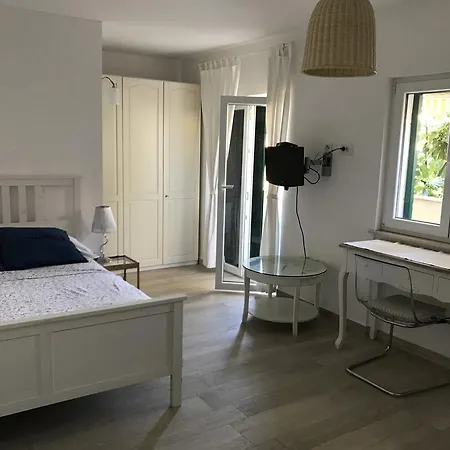 Davorka Bijelic Pensión Murter