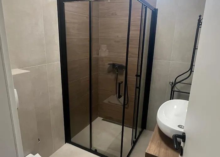 Davorka Bijelic 3* Murter